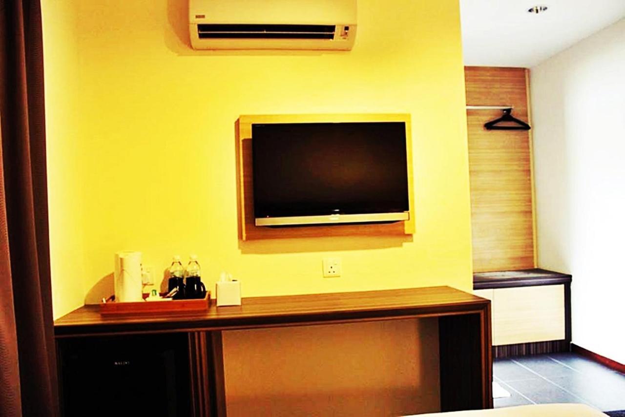 Hotel Sara'S Inn, شاه علام المظهر الخارجي الصورة