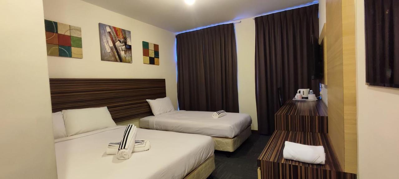 Hotel Sara'S Inn, شاه علام المظهر الخارجي الصورة